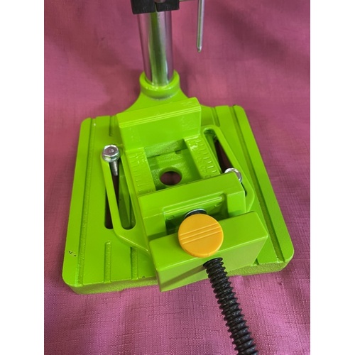 QUICK RELEASE VICE 70MM WIDE  EXCELLENT QUALITY